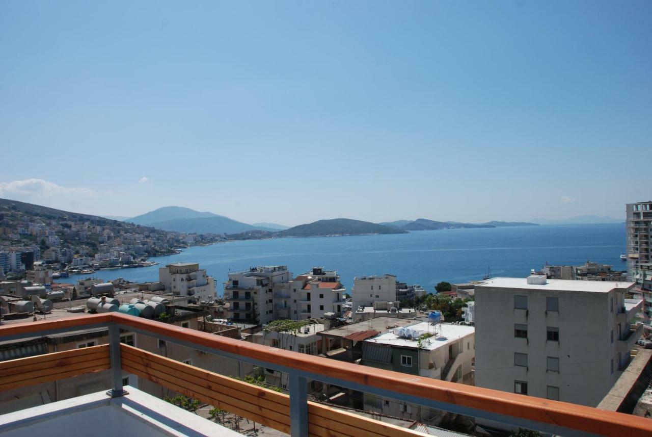 Wallaby Hostel Sarande Exterior photo